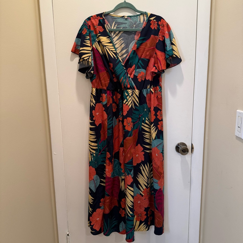 Tropical Floral Midi Dress - V Neck Flutter Sleeve - 2X